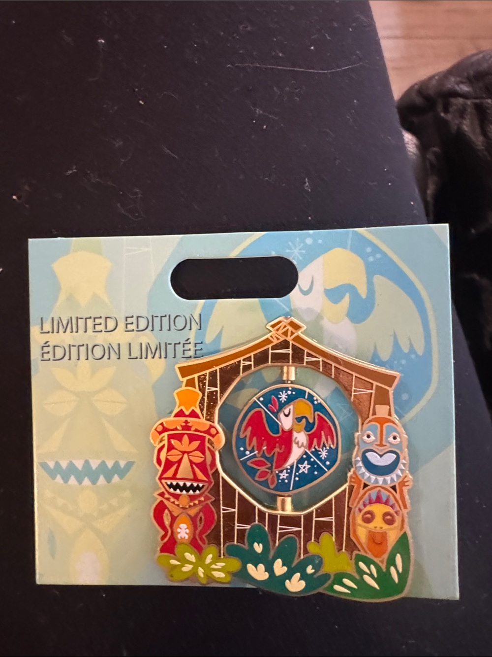 Disney enchanted Tiki room Limited edition pin NWT